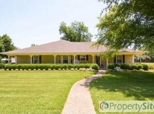 5751 Sumner Ln, Bossier City, LA 71112