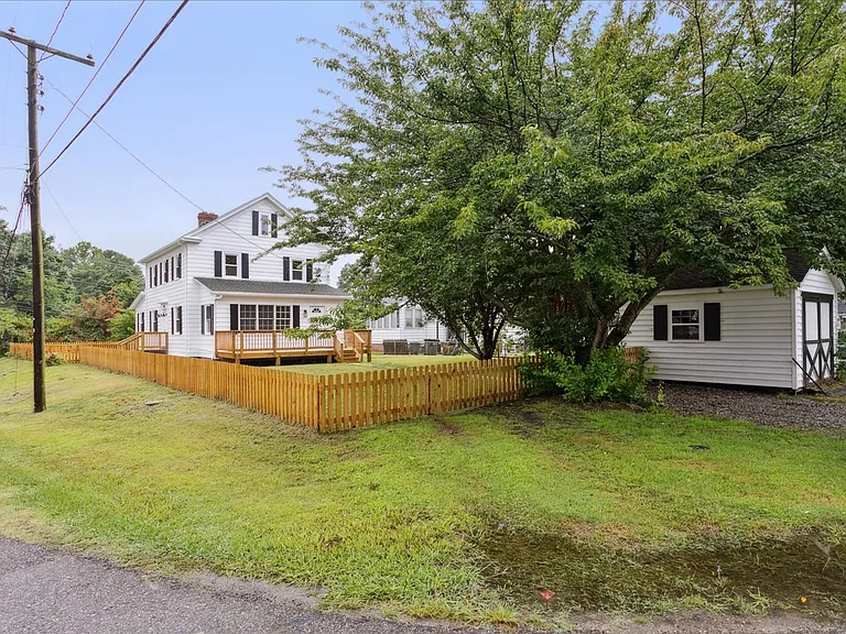 101 Pulaski St — Photo 2