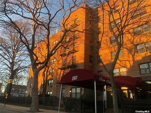 2nd image of 13111 Kew Gardens Rd APT 1F