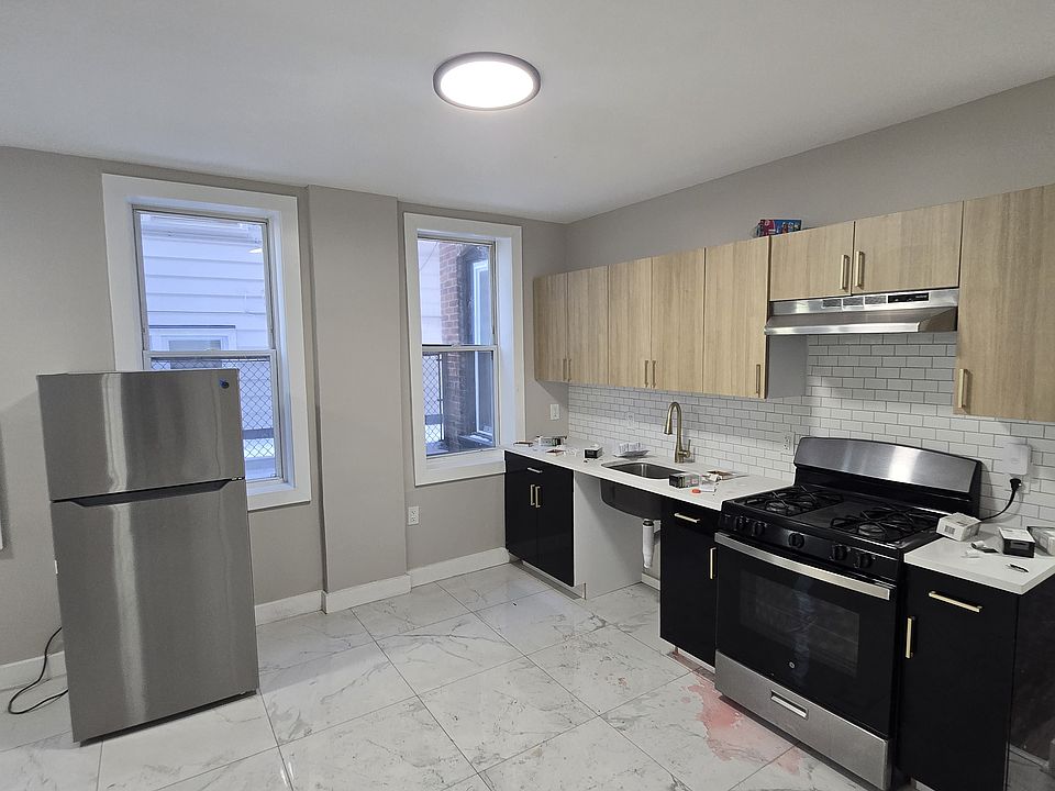 1st image of 190 Park St #G1