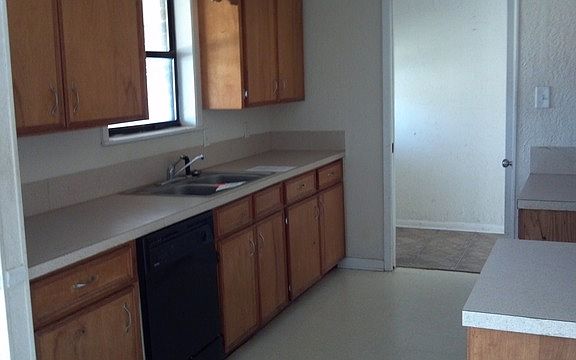 3rd image of 1224 County Road 296