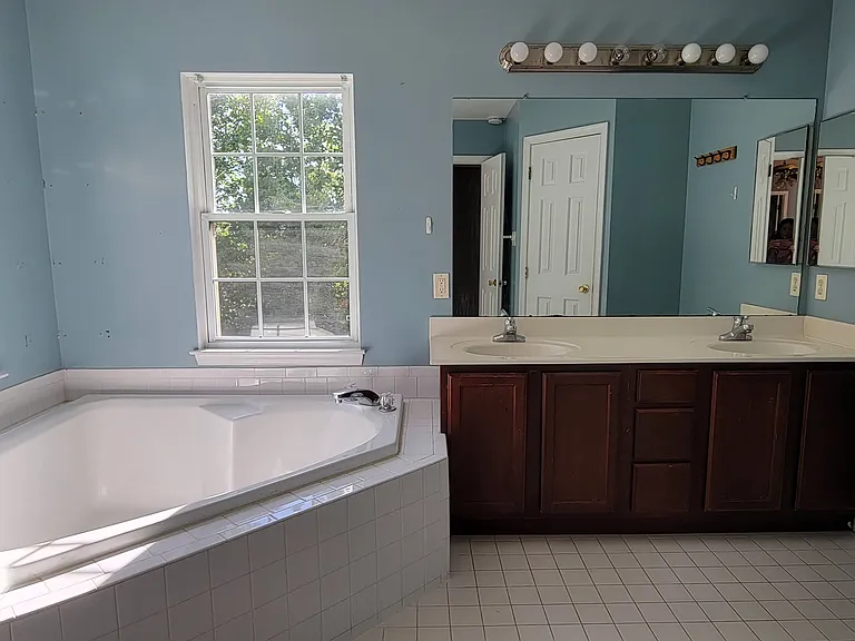 1533 S Rambling Way — Photo 150