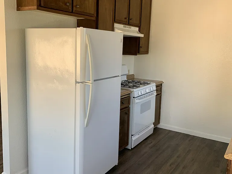 840 Grand Ave #3 — Photo 1