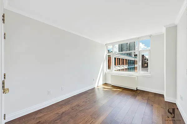 Rented by Compass | media 9