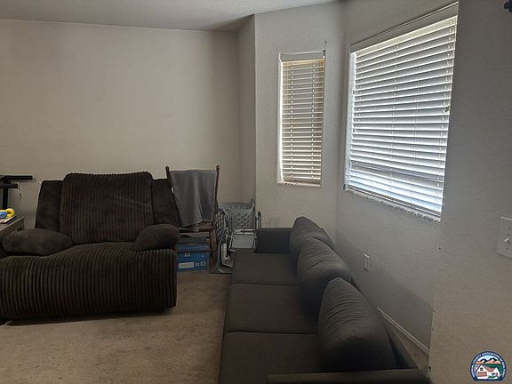 5th image of 331 E 5th St