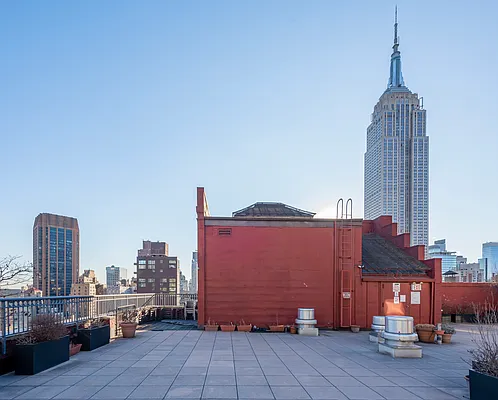 Sold by Douglas Elliman | media 10