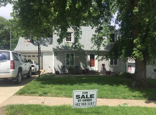 418 Park St, Oakland, IA 51560
