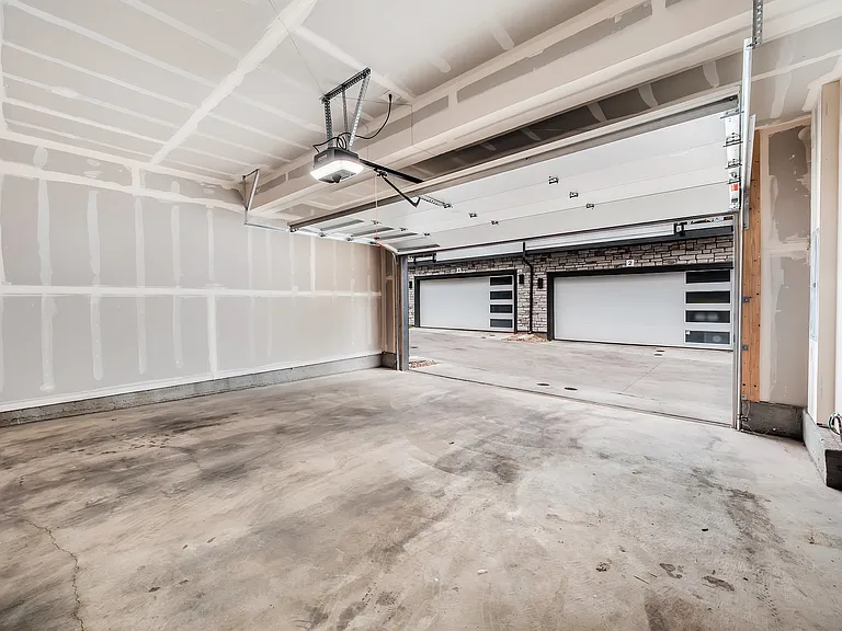2042 S Holly St #1 — Photo 18