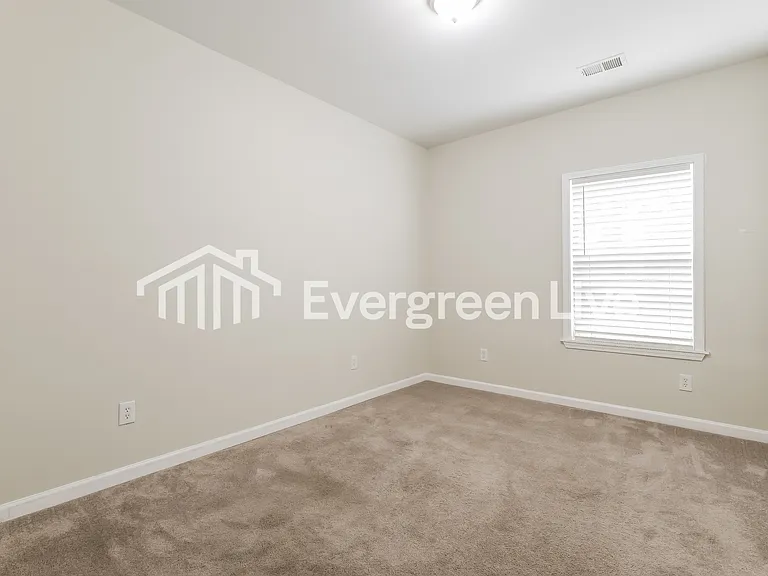 1596 Jonesboro Rd SE — Photo 13