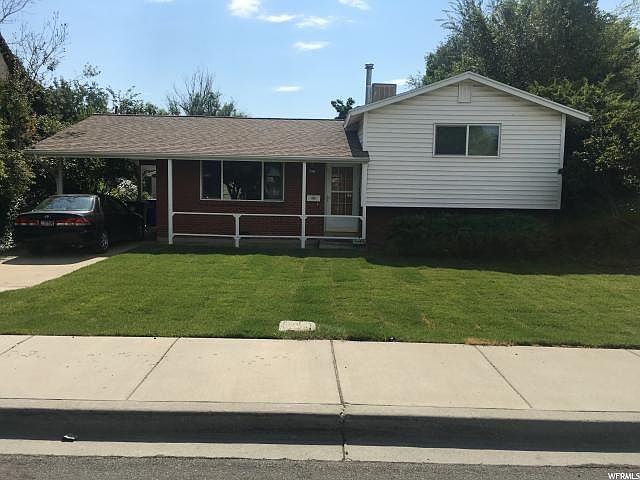 1st image of 256 E Baird Ave