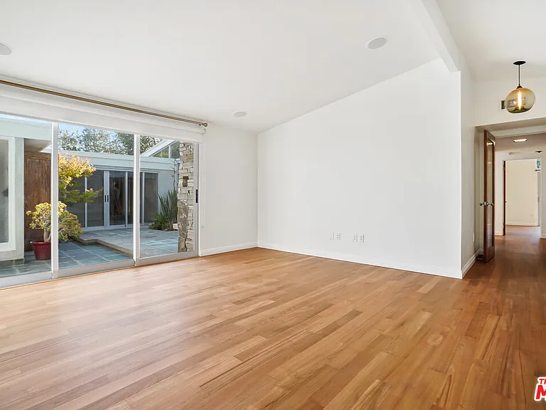 30725 Manzano Dr — Photo 28