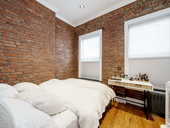 4th image of 37 King St #3F
