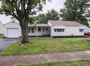 615 S Broadway St, Blanchester, OH 45107