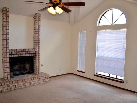 4th image of 1105 Chiricahua Dr
