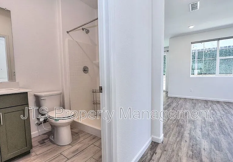 3217 Sunny Gate Ln — Photo 32