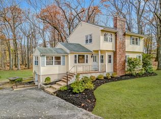 936 Old Tullo Rd, Bridgewater, NJ 08807