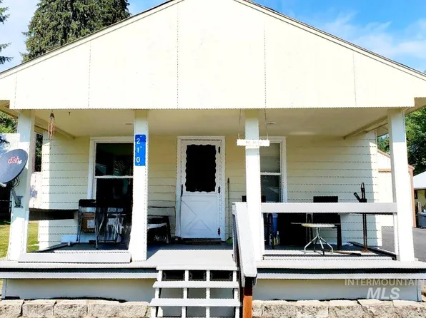 210 Taft St, Elk River, ID 83827