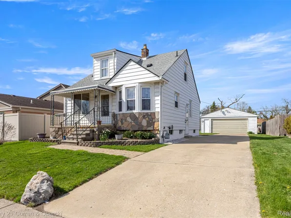 866 Clinton St, Wyandotte, MI 48192
