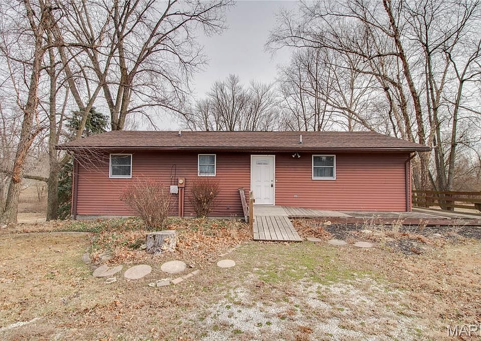 1st image of 23388 Glenda Ave
