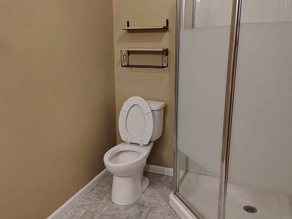 5th image of 538 S 26th Ave