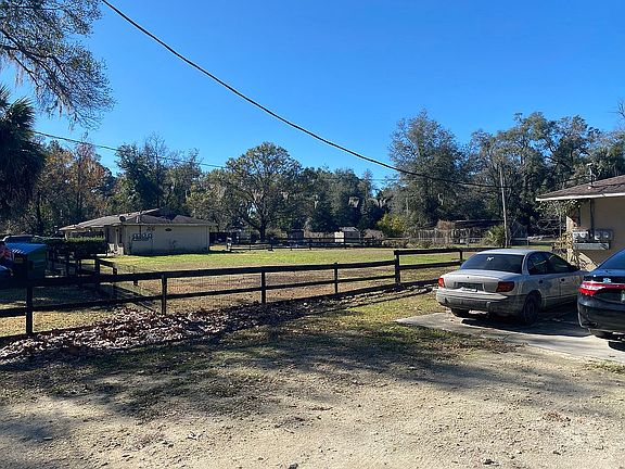 3rd image of 1010-1020 NE 95th St