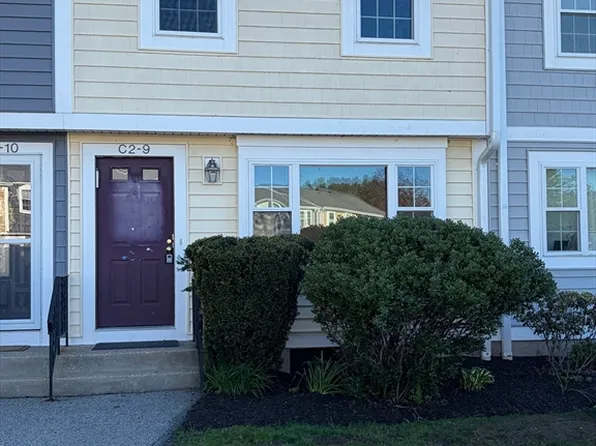 9 Lydon Ln #C2, Halifax, MA 02338