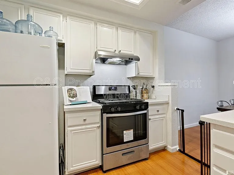 34573 Falls Ter — Photo 12