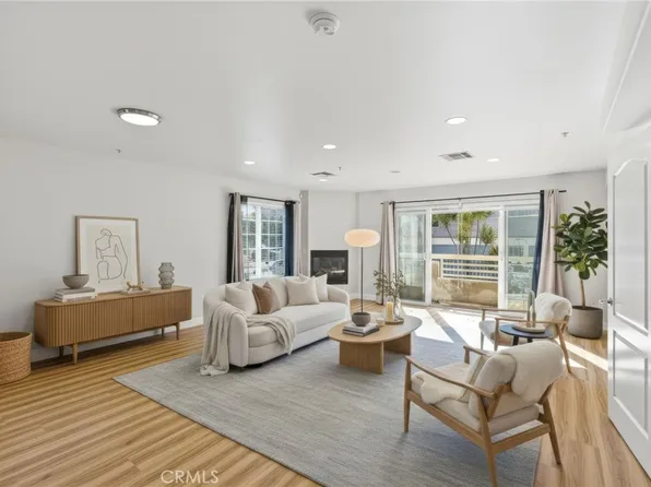 1133 S Hoover St APT 416, Los Angeles, CA 90006