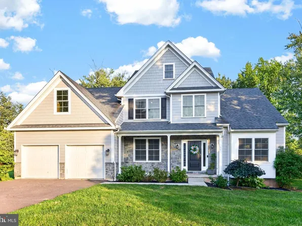 99 Caroline Dr, Collegeville, PA 19426