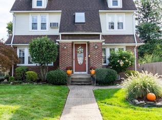 73 Reed St, Agawam, MA 01001