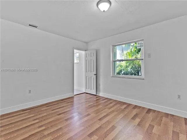 11239 SW 5th Ter #MAIN — Photo 10