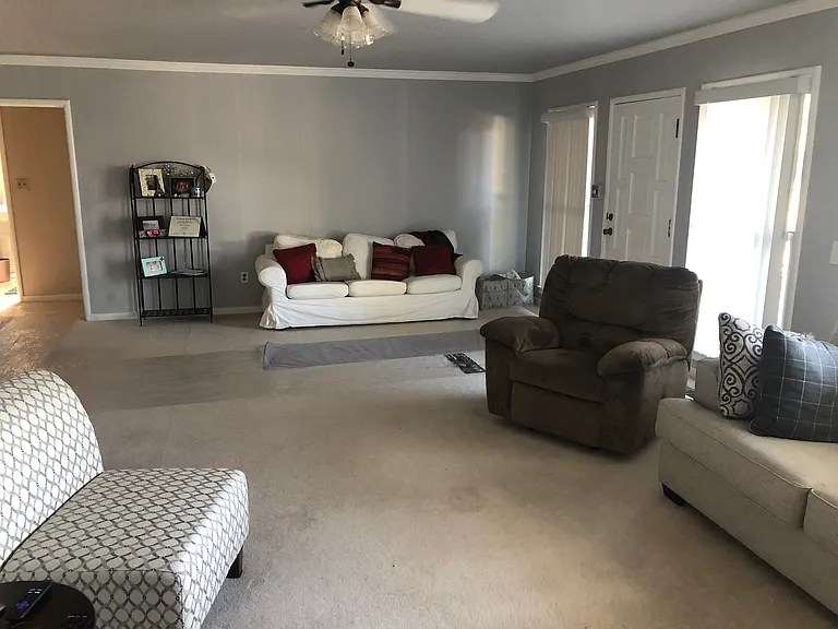 536 Eureka Ave — Photo 7