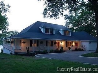 164 Cherokee Rd, Hendersonville, TN 37075