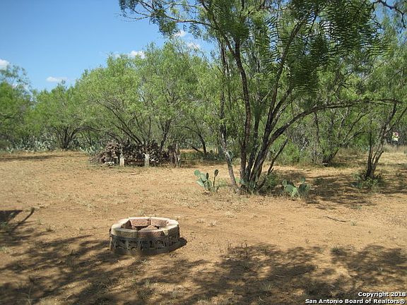 3rd image of 2080 County Road 329
