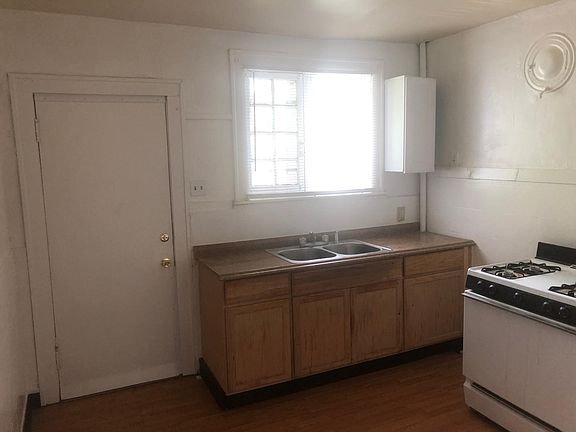 5th image of 5041 N Kingshighway Blvd