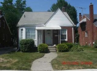 15709 Veronica Ave, Eastpointe, MI 48021