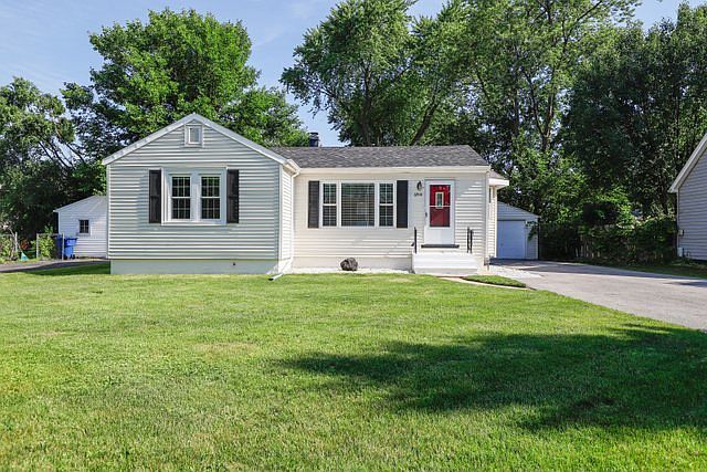 1st image of 6914 W 96th Pl