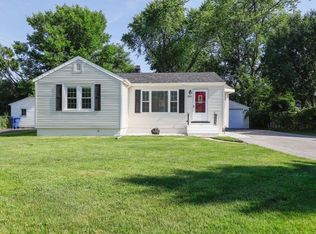 6914 W 96th Pl, Oak Lawn, IL 60453