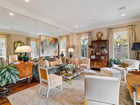4th image of 2900 Pargoud Blvd