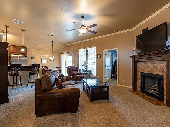 5th image of 7709 Twin Oaks Dr