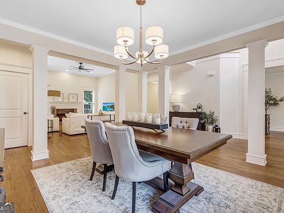 5th image of 1711 Carrington Pointe
