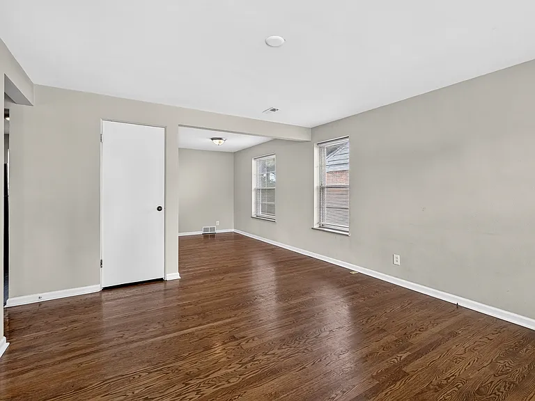 8106 Fawn Ave — Photo 8