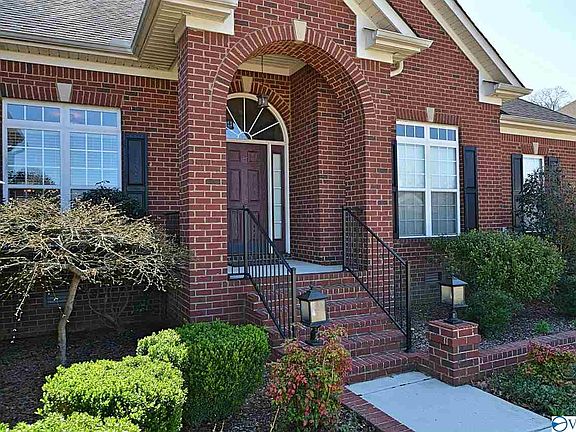 2nd image of 216 Bishop Farm Way