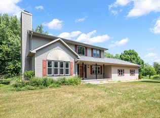 793 Mourning Dove Rd, Little Suamico, WI 54141
