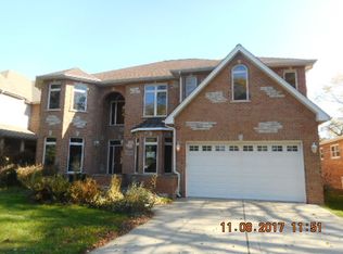 2273 Sprucewood Ave, Des Plaines, IL 60018