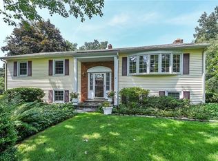 1 Robinhood Rd, Bedford Hills, NY 10507