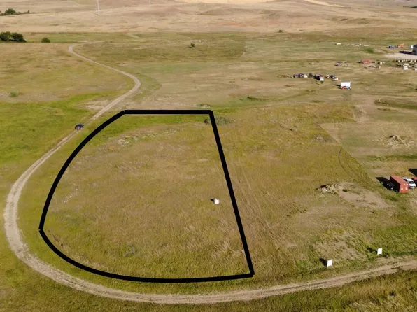 Longview Dr, Arnegard, ND 58835