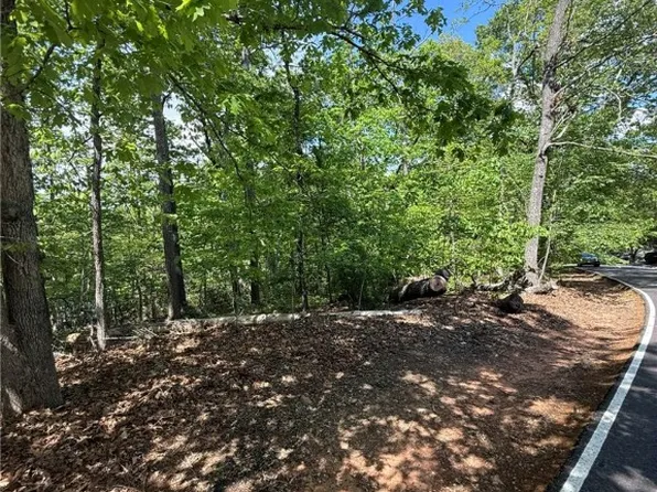 5 Windlass Ct, Salem, SC 29676