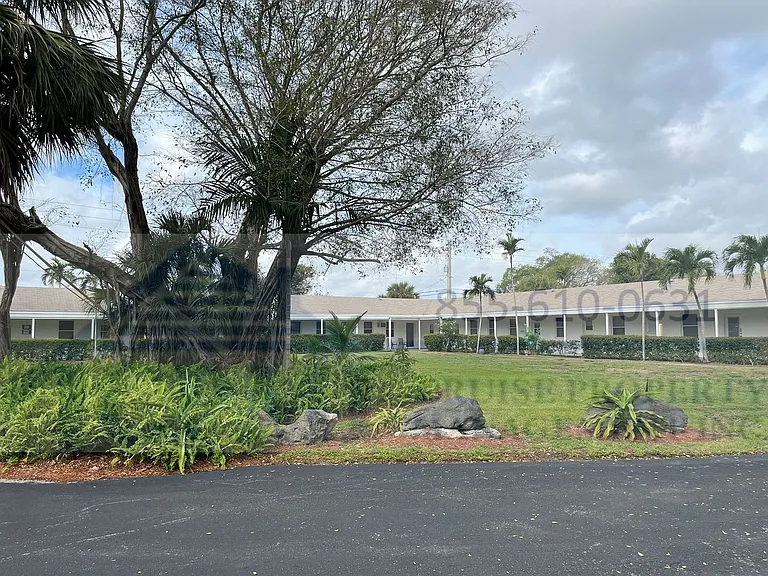 $995 Sec Dep Special With In Unit Laundry In Select Units In East Boca — Photo 10