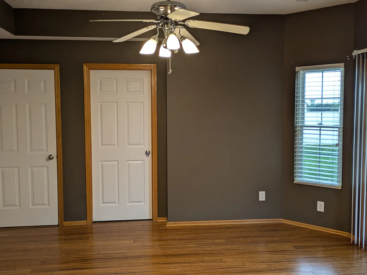 3 bed, 2.5 bath, 1671 sqft, $2,100 — Photo 3